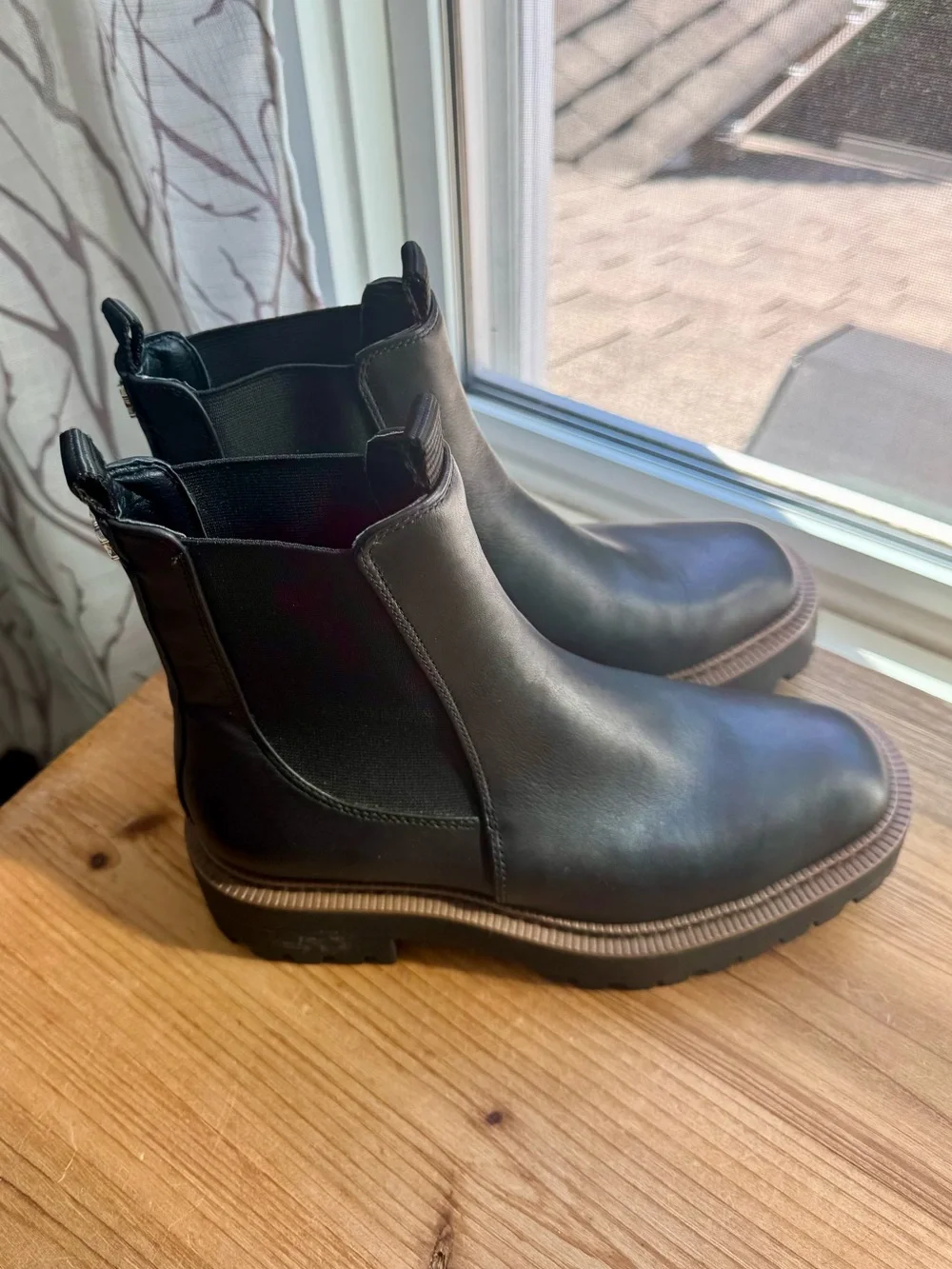 SAM EDELMAN Laguna Waterproof Lug Sole Chelsea Boot Black Leather Size 8 - Picture 3 of 11